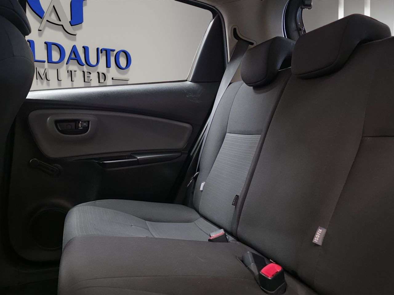 2017 TOYOTA YARIS 2017 TOYOTA YARIS