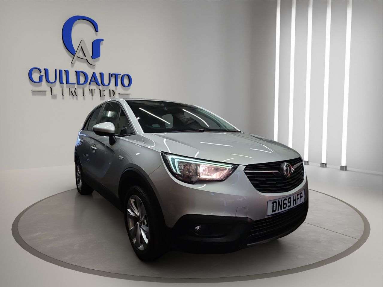 A 2019 VAUXHALL CROSSLAND X 1.2 Turbo ecoTEC GPF SE SUV 5dr Petrol Manual Euro 6 (s/s) (110 ps) A 2019 VAUXHALL CROSSLAND X 1.2 Turbo ecoTEC GPF SE SUV 5dr Petrol Manual Euro 6 (s/s) (110 ps)