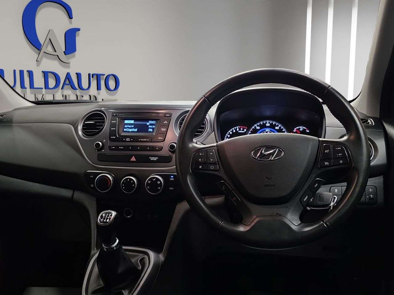 2018 HYUNDAI I10 2018 HYUNDAI I10