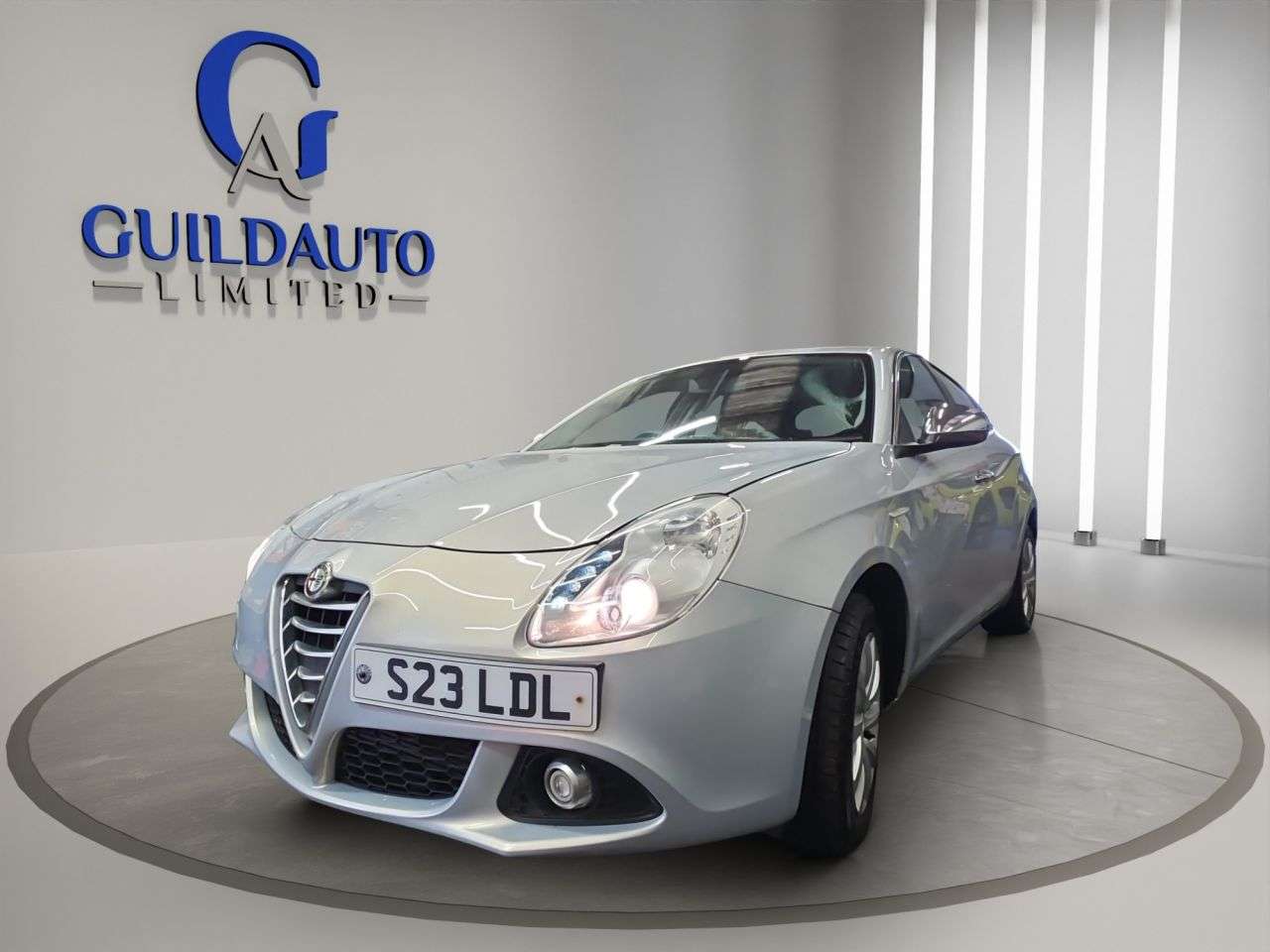 A 2015 ALFA ROMEO GIULIETTA 1.4 TB Distinctive Hatchback 5dr Petrol Manual Euro 6 (s/s) (120 bhp) A 2015 ALFA ROMEO GIULIETTA 1.4 TB Distinctive Hatchback 5dr Petrol Manual Euro 6 (s/s) (120 bhp)