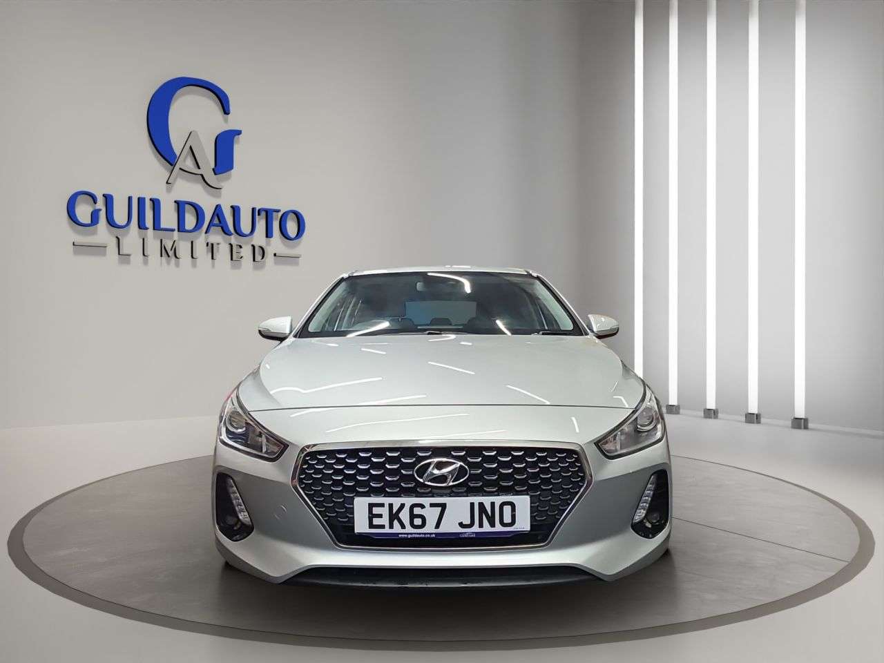 A 2017 HYUNDAI I30 1.0 T-GDi Blue Drive SE Nav Hatchback 5dr Petrol Manual Euro 6 (s/s) (120 p A 2017 HYUNDAI I30 1.0 T-GDi Blue Drive SE Nav Hatchback 5dr Petrol Manual Euro 6 (s/s) (120 p