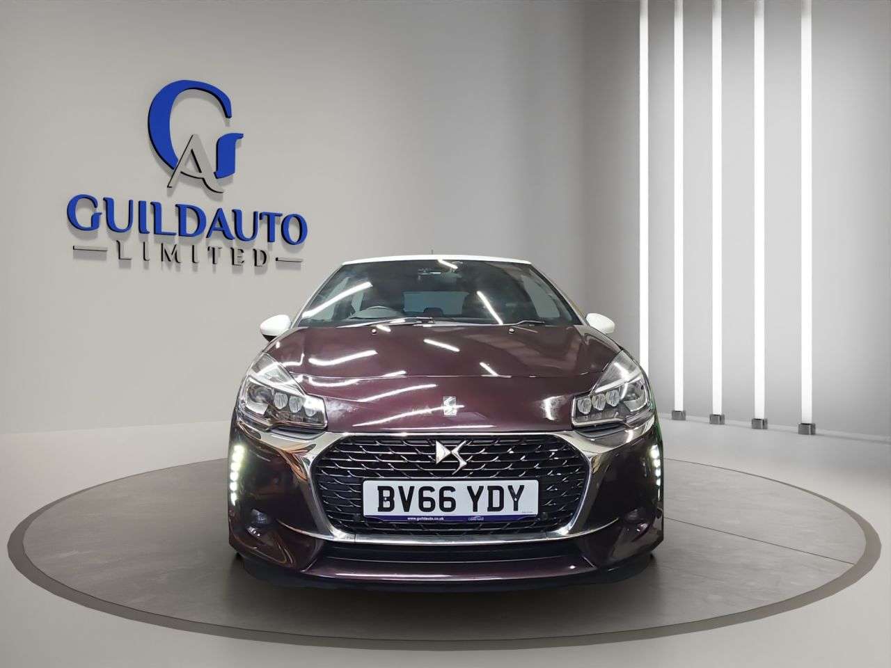 A 2016 DS AUTOMOBILES DS 3 1.2 PureTech Prestige Hatchback 3dr Petrol Manual Euro 6 (s/s) (130 ps) A 2016 DS AUTOMOBILES DS 3 1.2 PureTech Prestige Hatchback 3dr Petrol Manual Euro 6 (s/s) (130 ps)