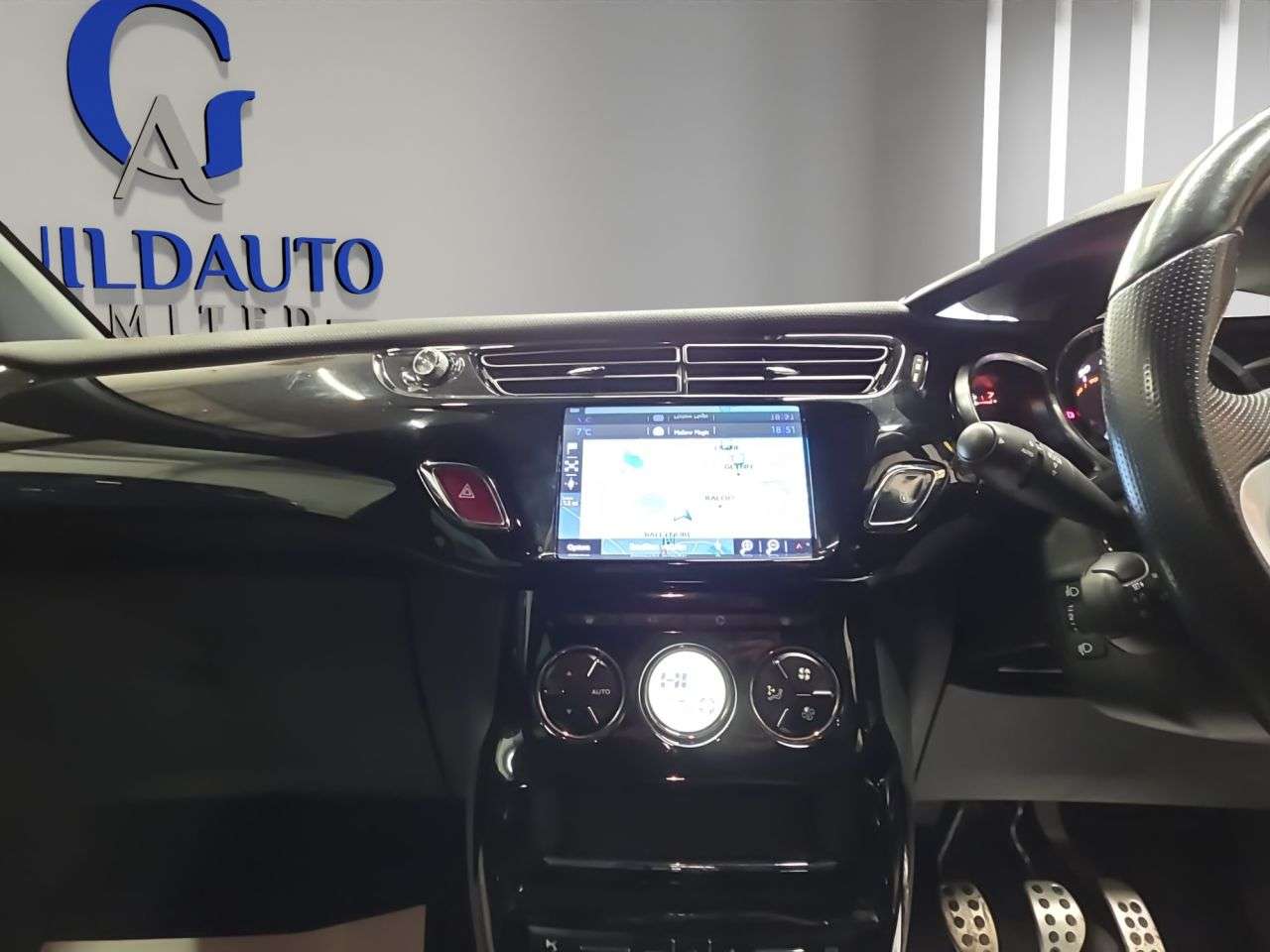 2016 DS AUTOMOBILES DS 3 2016 DS AUTOMOBILES DS 3