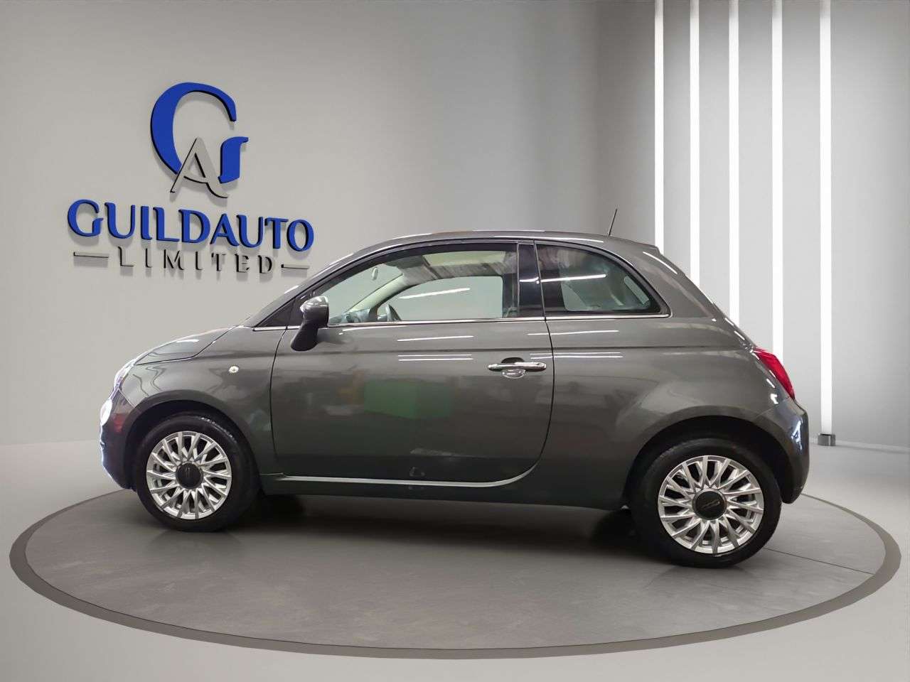 2018 FIAT 500 2018 FIAT 500