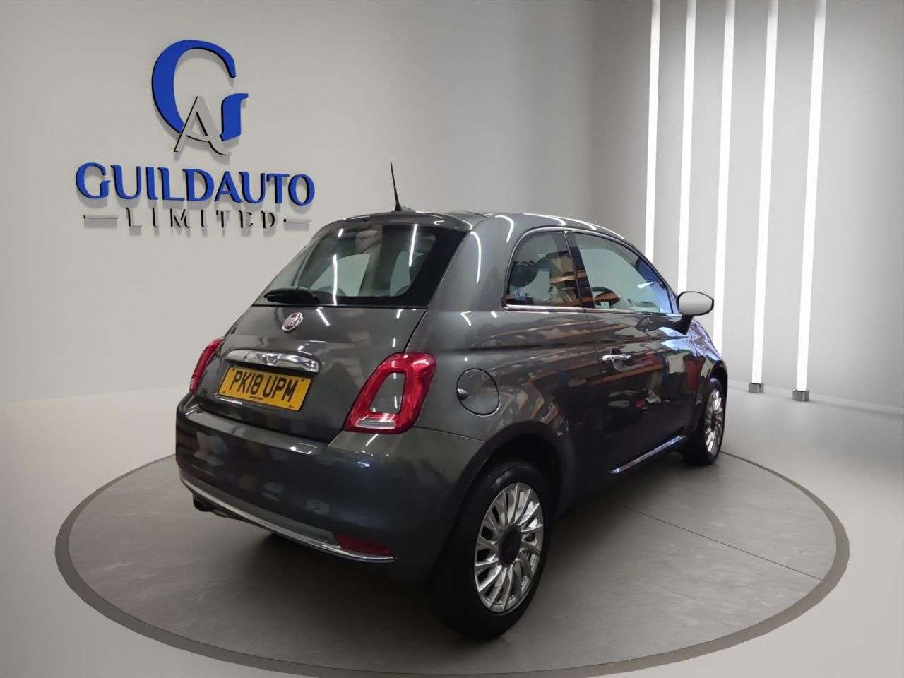 2018 FIAT 500 2018 FIAT 500