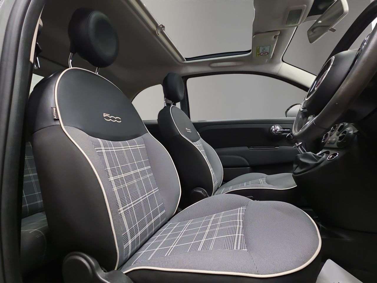 2018 FIAT 500 2018 FIAT 500