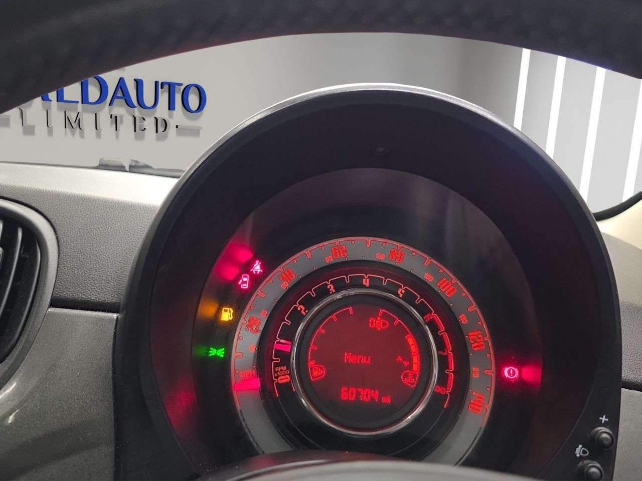 2018 FIAT 500 2018 FIAT 500