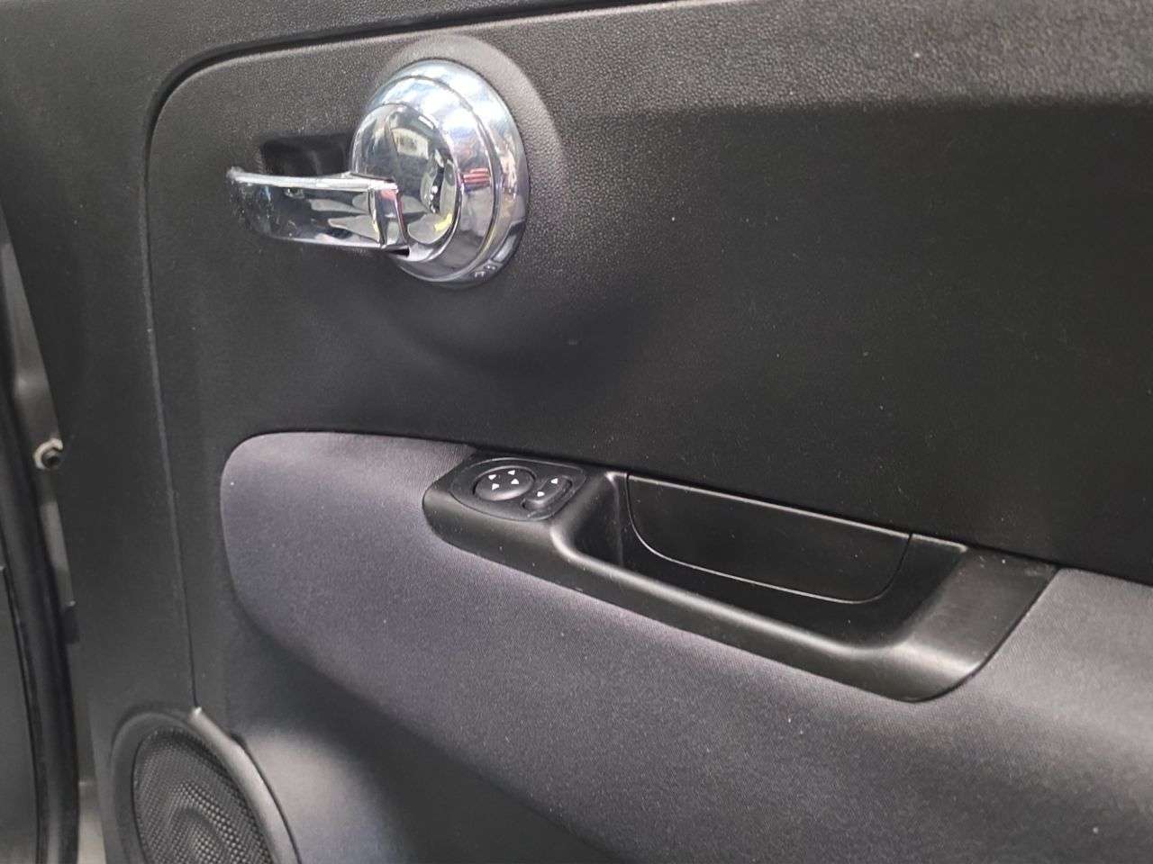 2018 FIAT 500 2018 FIAT 500