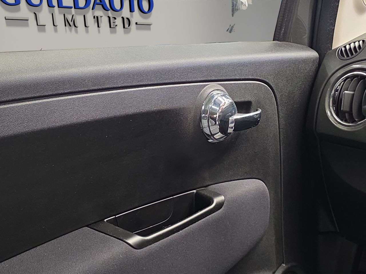 2018 FIAT 500 2018 FIAT 500