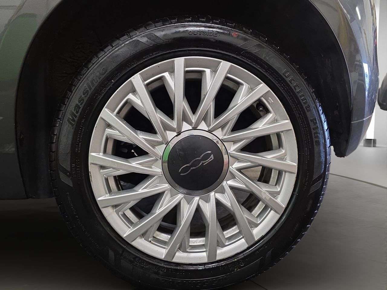 2018 FIAT 500 2018 FIAT 500