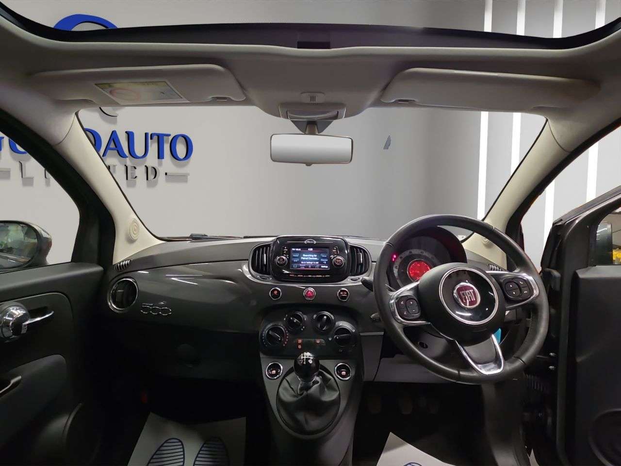 2018 FIAT 500 2018 FIAT 500