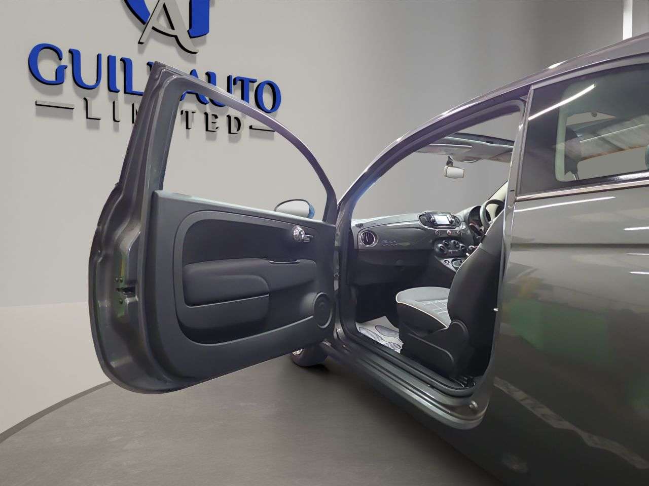 2018 FIAT 500 2018 FIAT 500