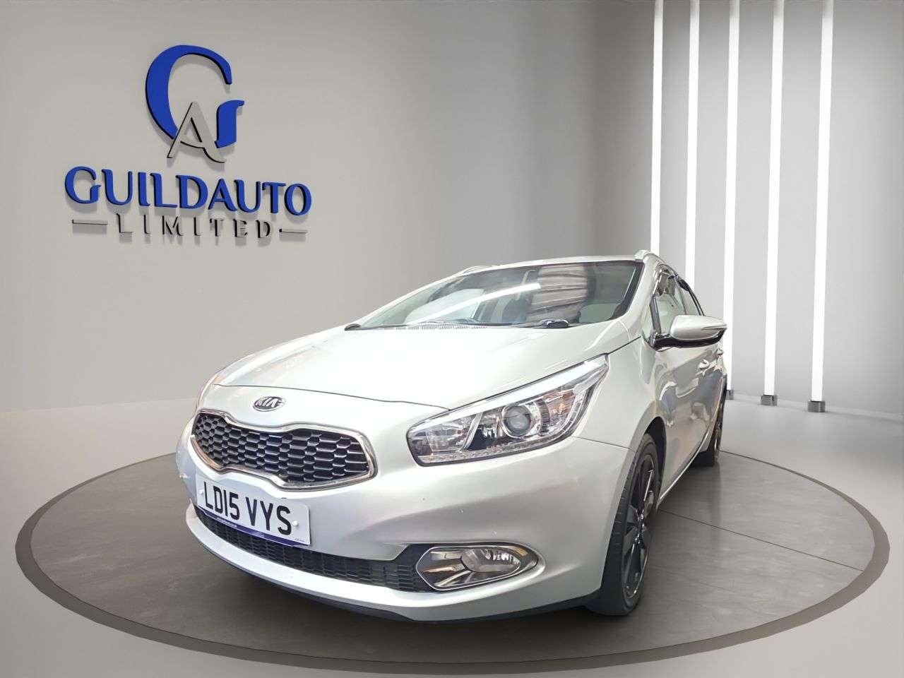 A 2015 KIA CEED 1.6 CRDi EcoDynamics 4 Sportswagon 5dr Diesel Manual Euro 5 (s/s) (126 bhp) A 2015 KIA CEED 1.6 CRDi EcoDynamics 4 Sportswagon 5dr Diesel Manual Euro 5 (s/s) (126 bhp)