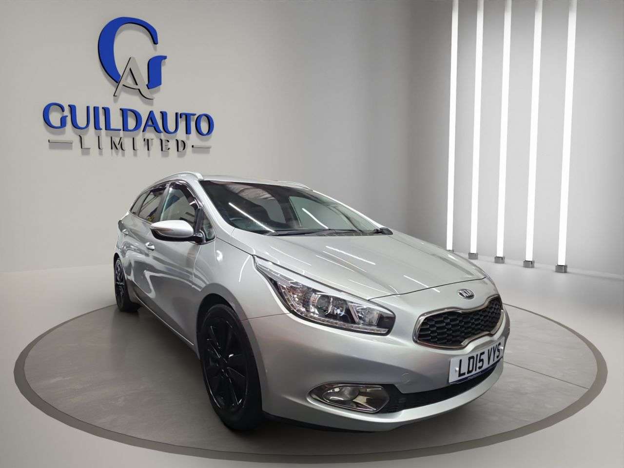 A 2015 KIA CEED 1.6 CRDi EcoDynamics 4 Sportswagon 5dr Diesel Manual Euro 5 (s/s) (126 bhp) A 2015 KIA CEED 1.6 CRDi EcoDynamics 4 Sportswagon 5dr Diesel Manual Euro 5 (s/s) (126 bhp)