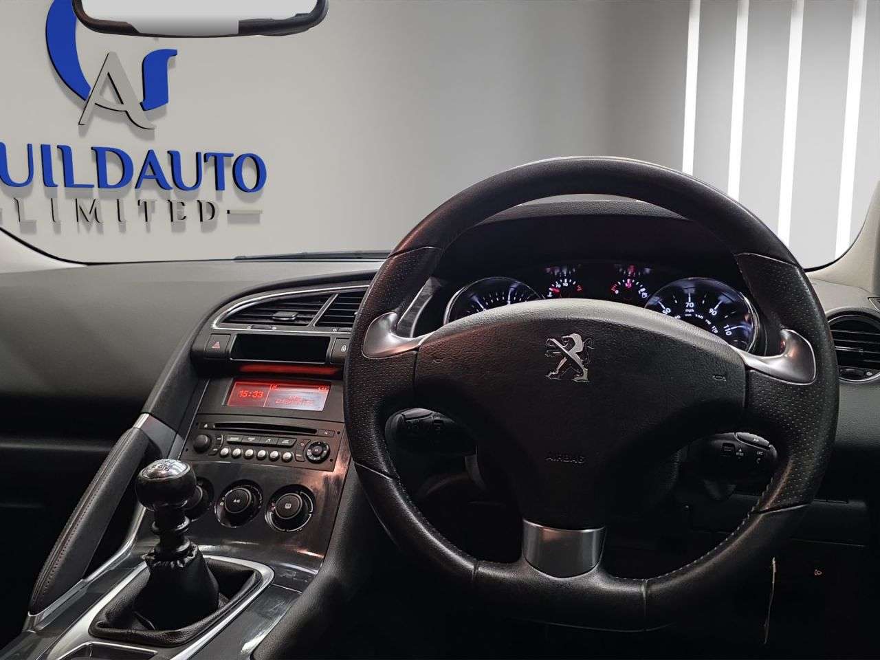 2015 PEUGEOT 3008 2015 PEUGEOT 3008