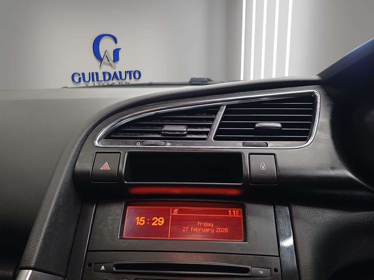 2015 PEUGEOT 3008 2015 PEUGEOT 3008