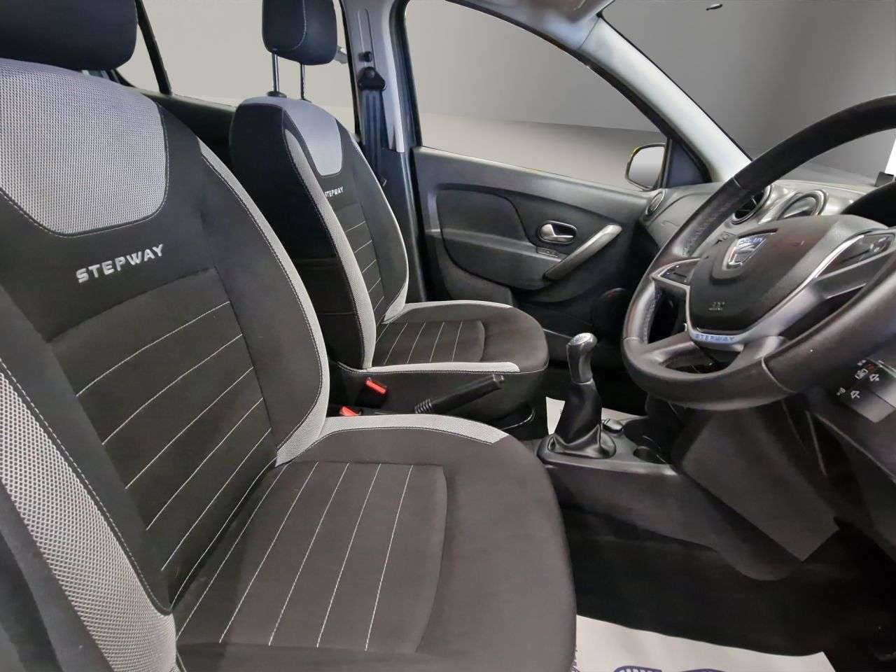 2017 DACIA SANDERO STEPWAY 2017 DACIA SANDERO STEPWAY