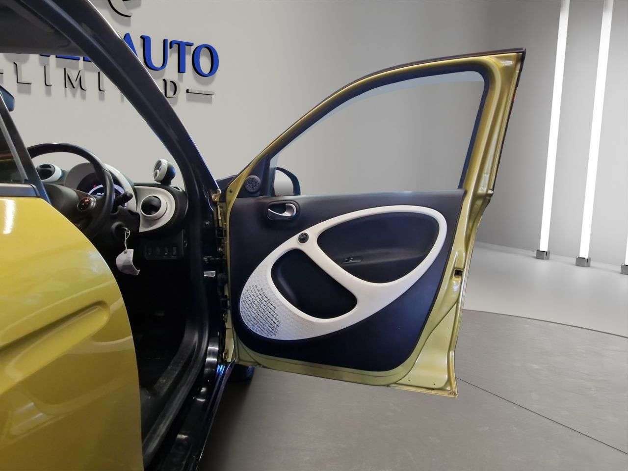 2015 SMART FORFOUR 2015 SMART FORFOUR