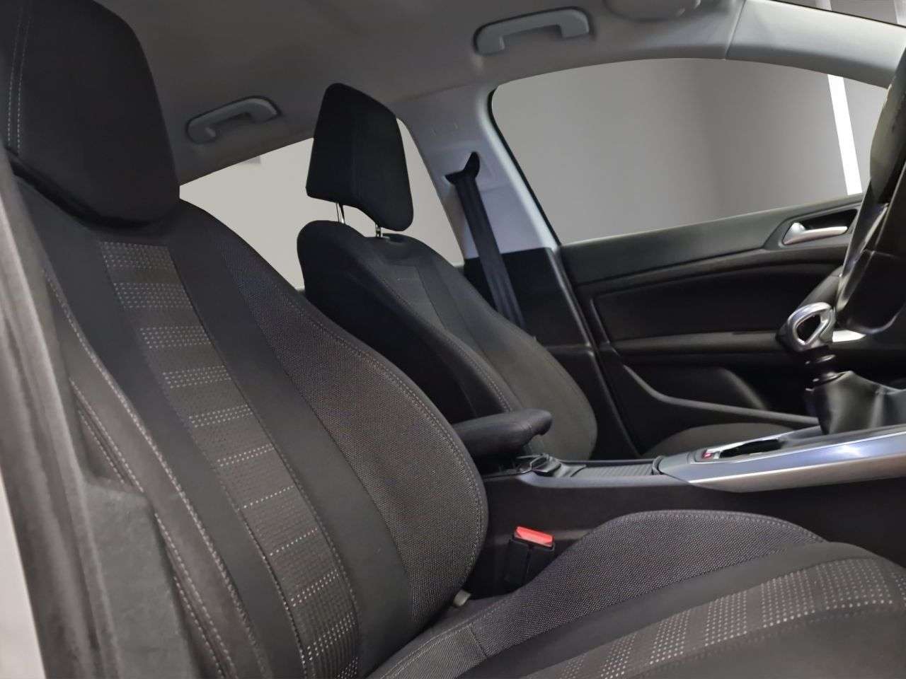 2016 PEUGEOT 308 2016 PEUGEOT 308