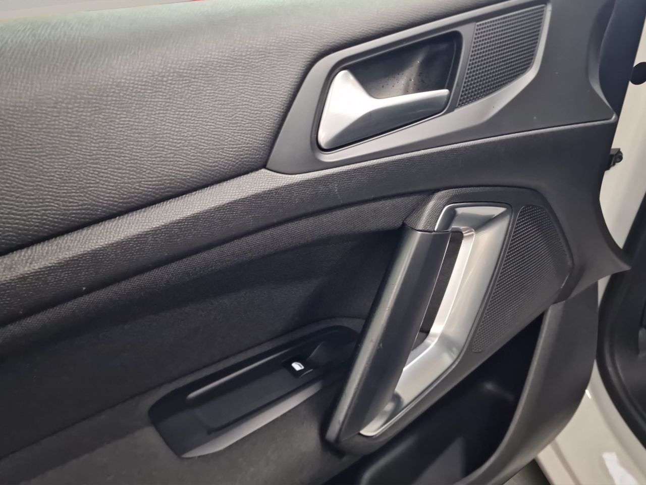 2016 PEUGEOT 308 2016 PEUGEOT 308