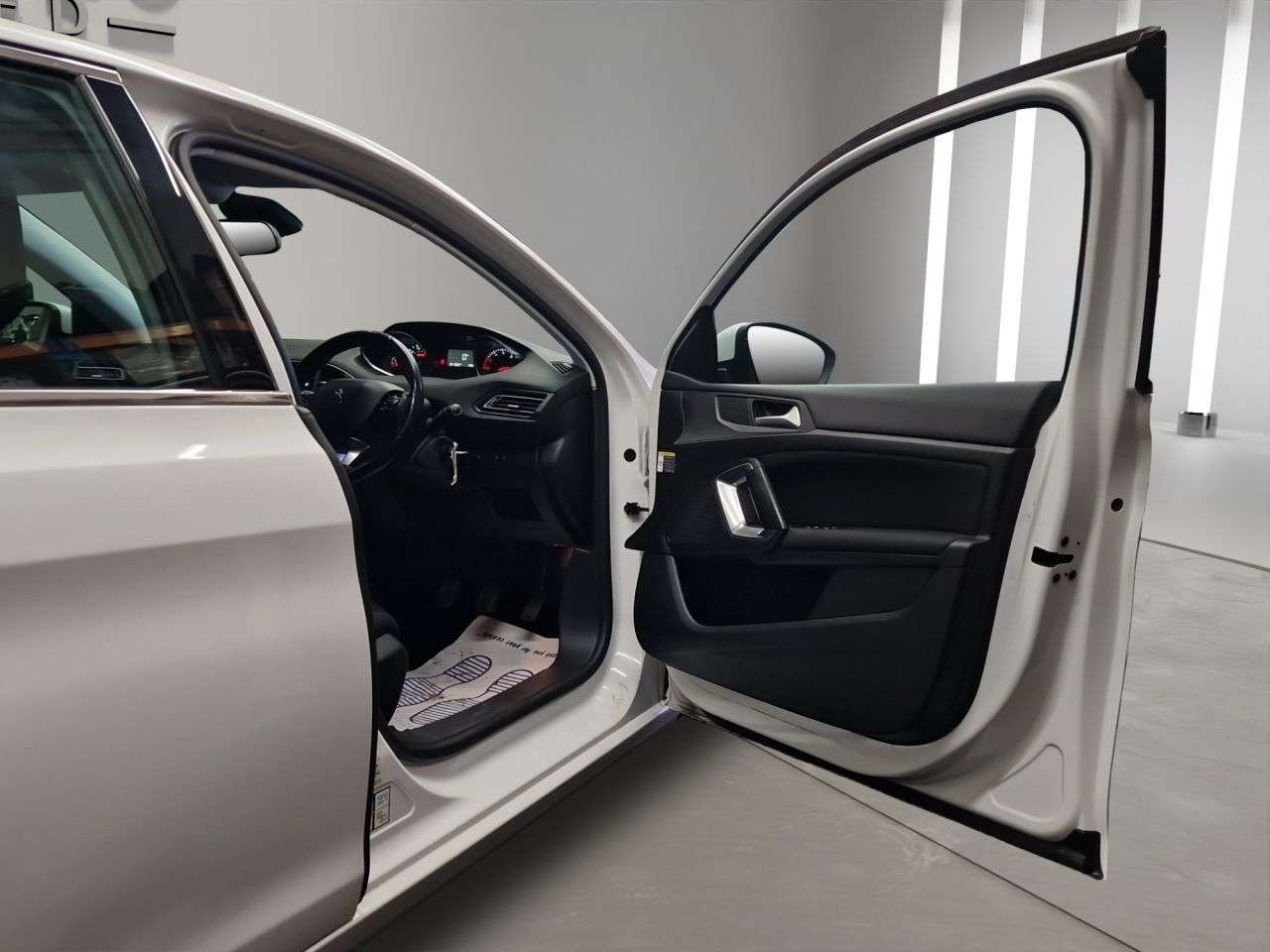 2016 PEUGEOT 308 2016 PEUGEOT 308