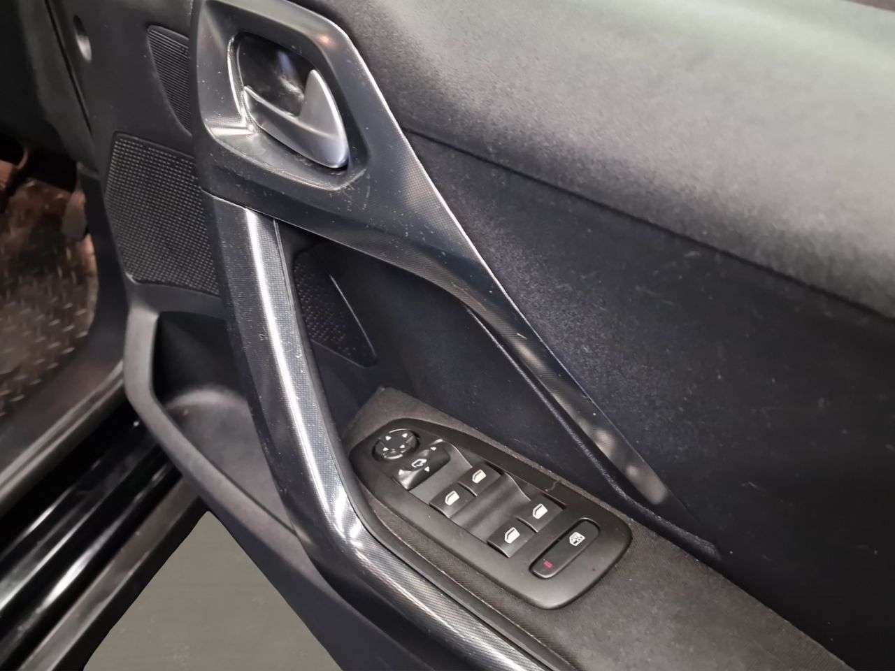 2017 PEUGEOT 2008 2017 PEUGEOT 2008