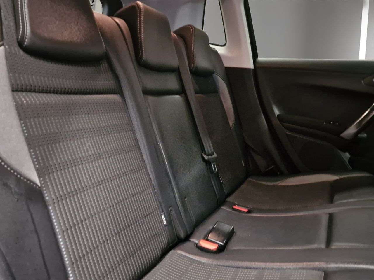 2017 PEUGEOT 2008 2017 PEUGEOT 2008