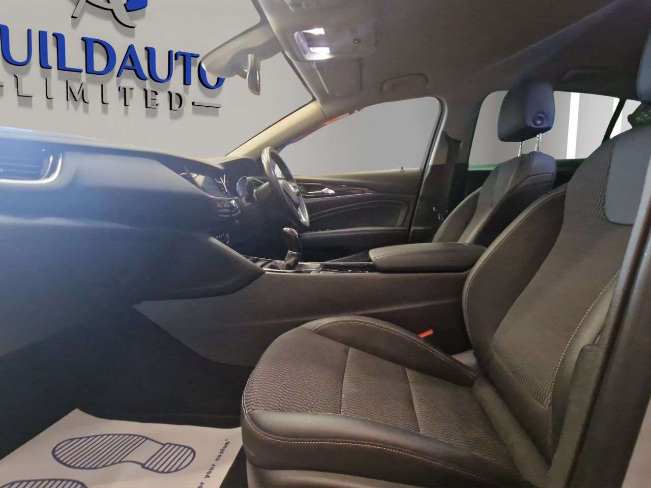 2017 VAUXHALL INSIGNIA 2017 VAUXHALL INSIGNIA