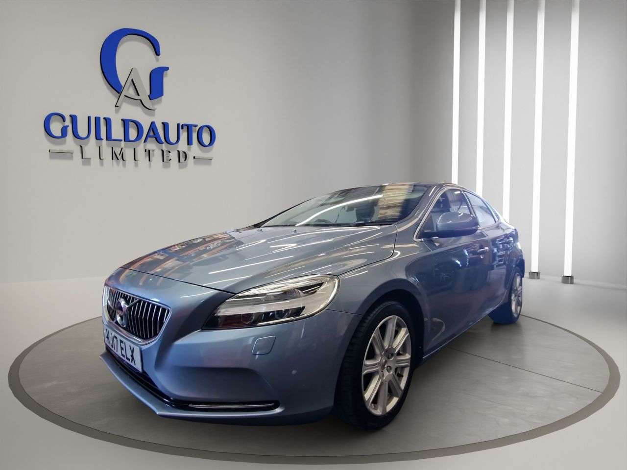 A 2017 VOLVO V40 2.0 D4 Inscription Hatchback 5dr Diesel Manual Euro 6 (s/s) (190 ps) A 2017 VOLVO V40 2.0 D4 Inscription Hatchback 5dr Diesel Manual Euro 6 (s/s) (190 ps)