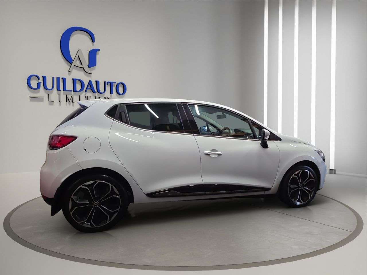 2018 RENAULT CLIO 2018 RENAULT CLIO