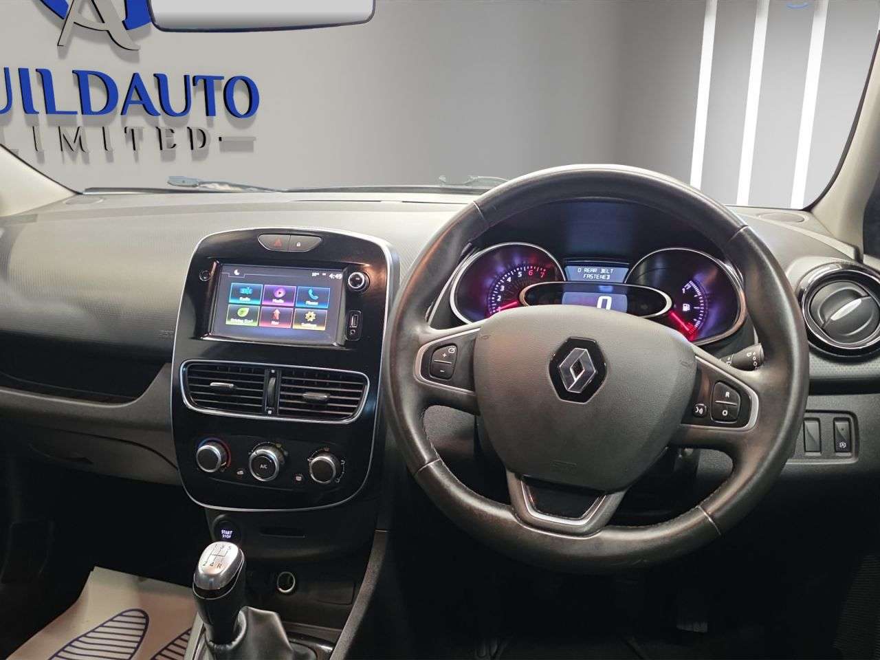 2018 RENAULT CLIO 2018 RENAULT CLIO
