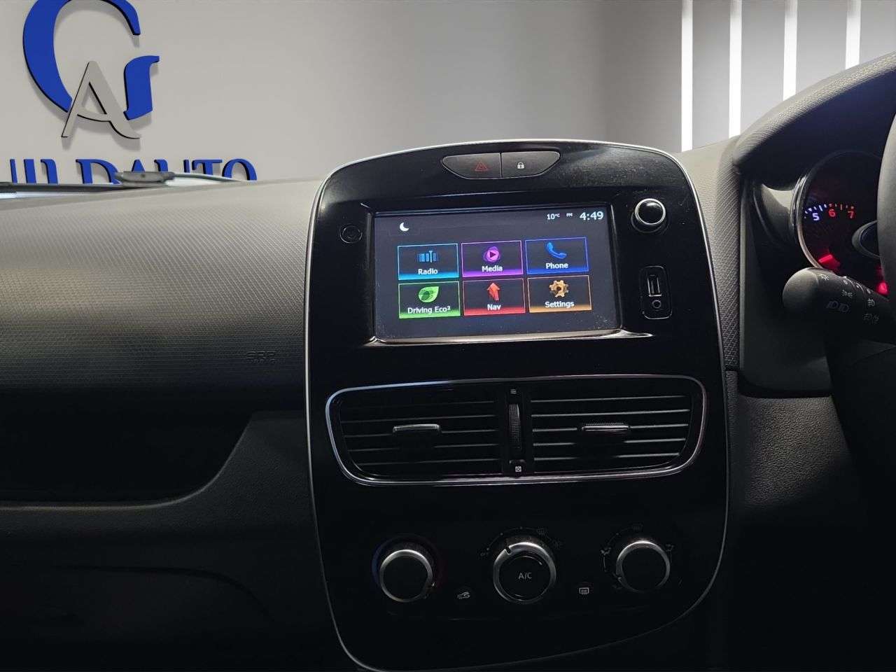 2018 RENAULT CLIO 2018 RENAULT CLIO