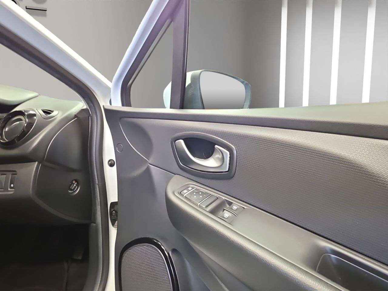 2018 RENAULT CLIO 2018 RENAULT CLIO