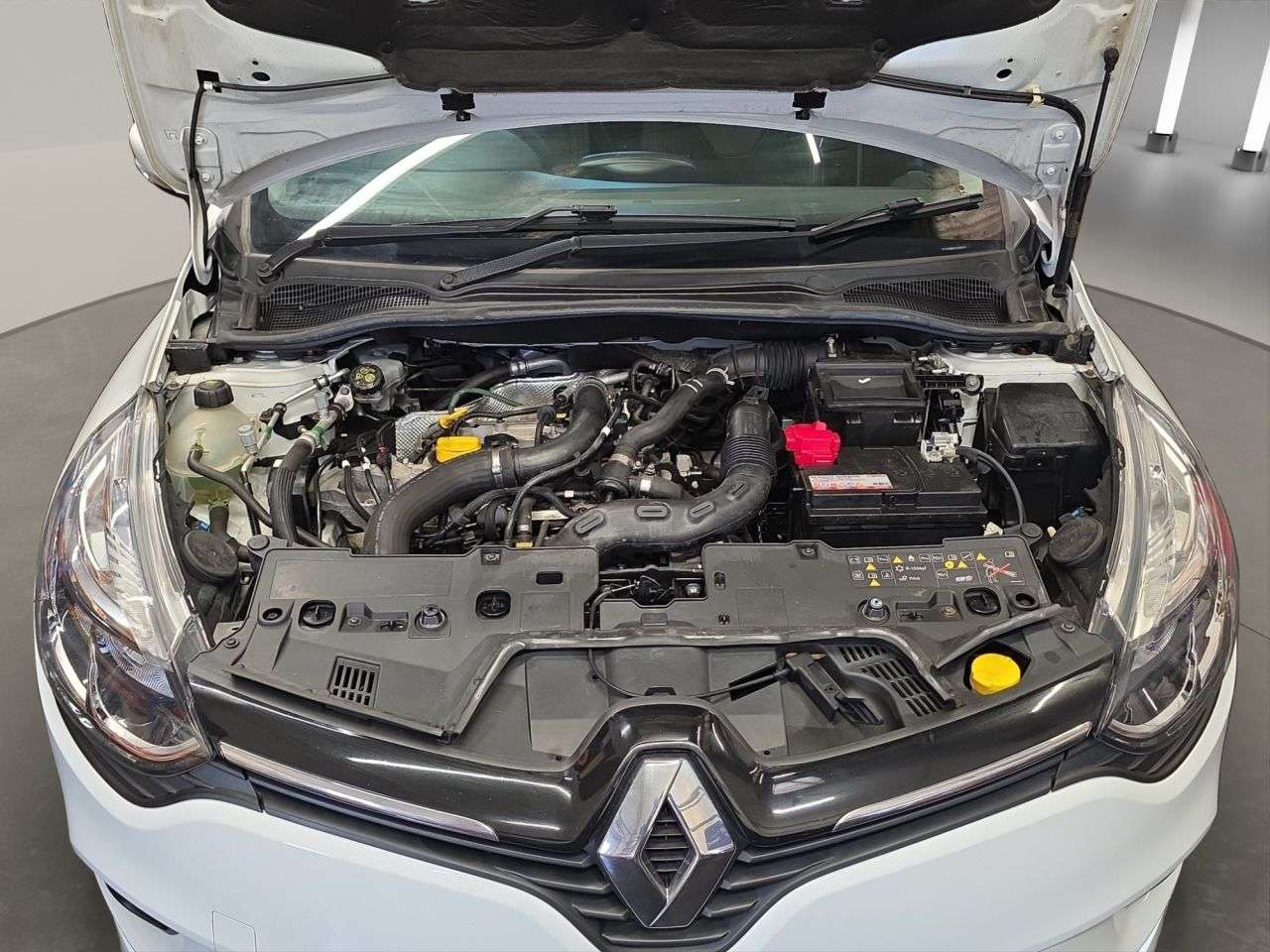 2018 RENAULT CLIO 2018 RENAULT CLIO