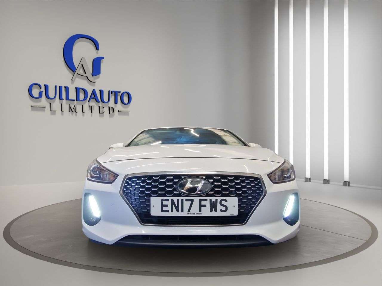 A 2017 HYUNDAI I30 1.0 T-GDi Blue Drive SE Nav Hatchback 5dr Petrol Manual Euro 6 (s/s) (120 p A 2017 HYUNDAI I30 1.0 T-GDi Blue Drive SE Nav Hatchback 5dr Petrol Manual Euro 6 (s/s) (120 p