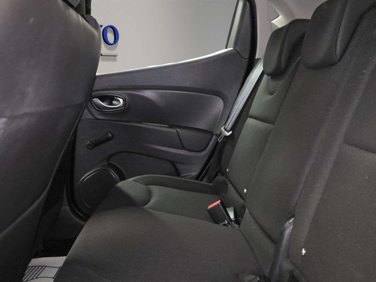 2016 RENAULT CLIO 2016 RENAULT CLIO
