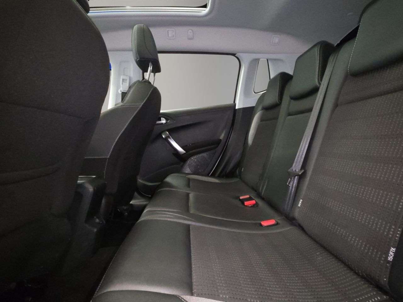 2019 PEUGEOT 2008 2019 PEUGEOT 2008
