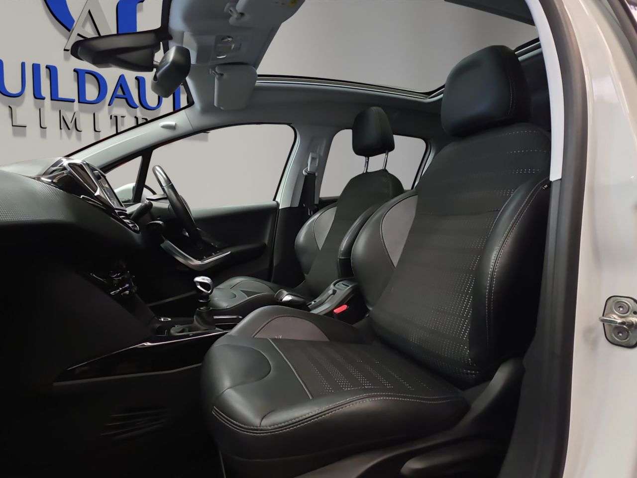 2019 PEUGEOT 2008 2019 PEUGEOT 2008