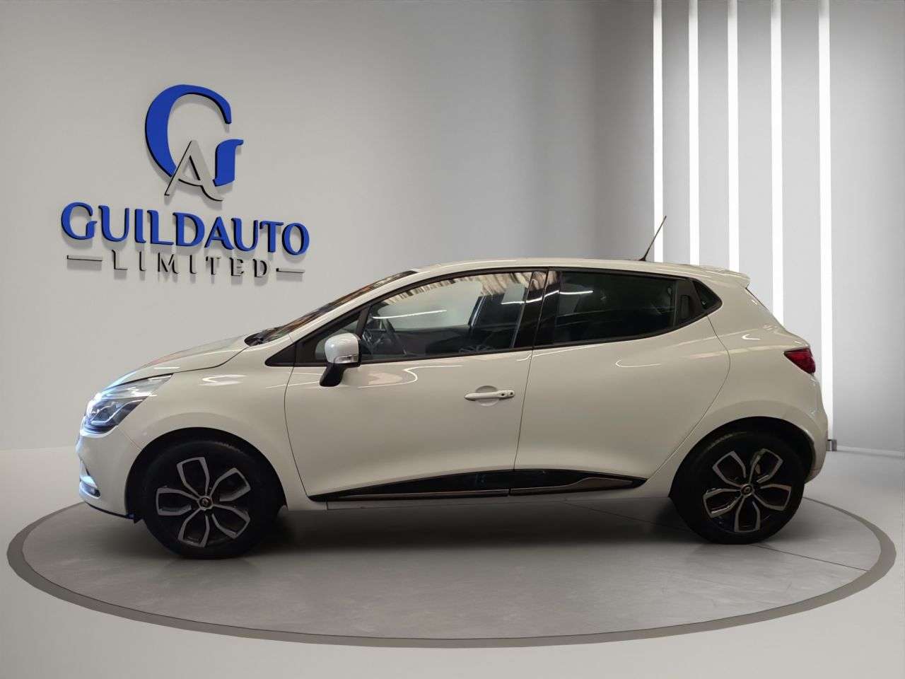 2019 RENAULT CLIO 2019 RENAULT CLIO