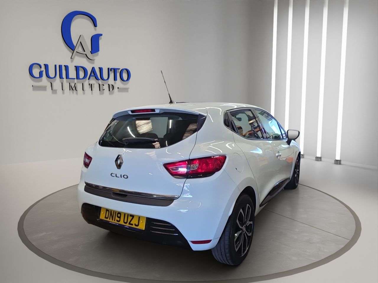 2019 RENAULT CLIO 2019 RENAULT CLIO