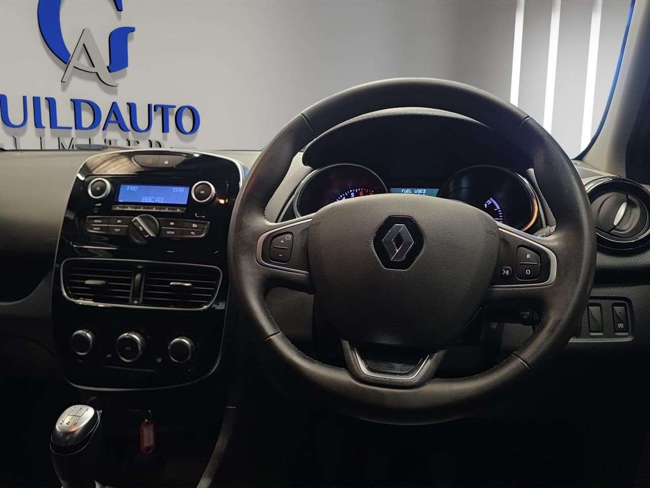 2019 RENAULT CLIO 2019 RENAULT CLIO