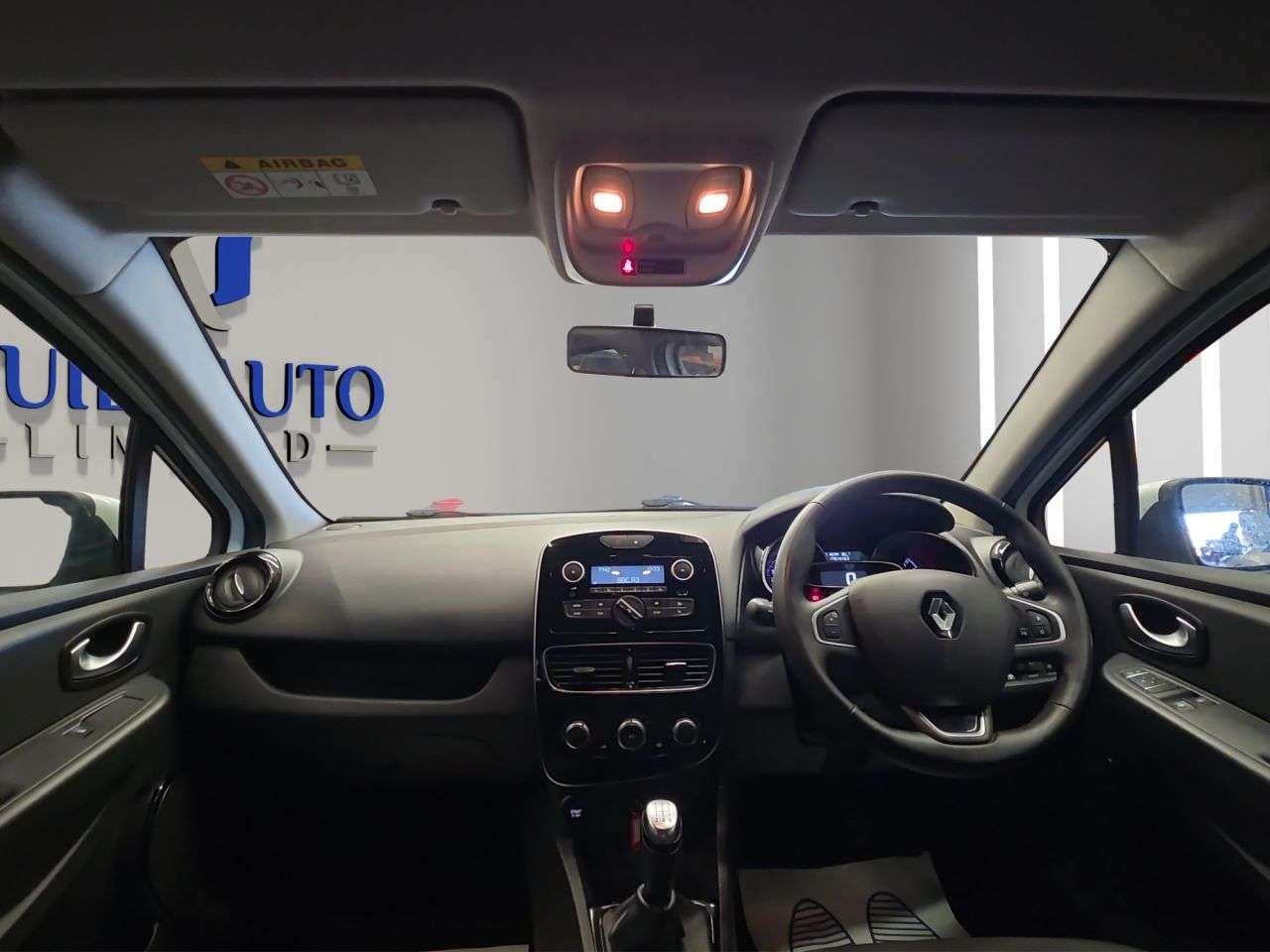 2019 RENAULT CLIO 2019 RENAULT CLIO
