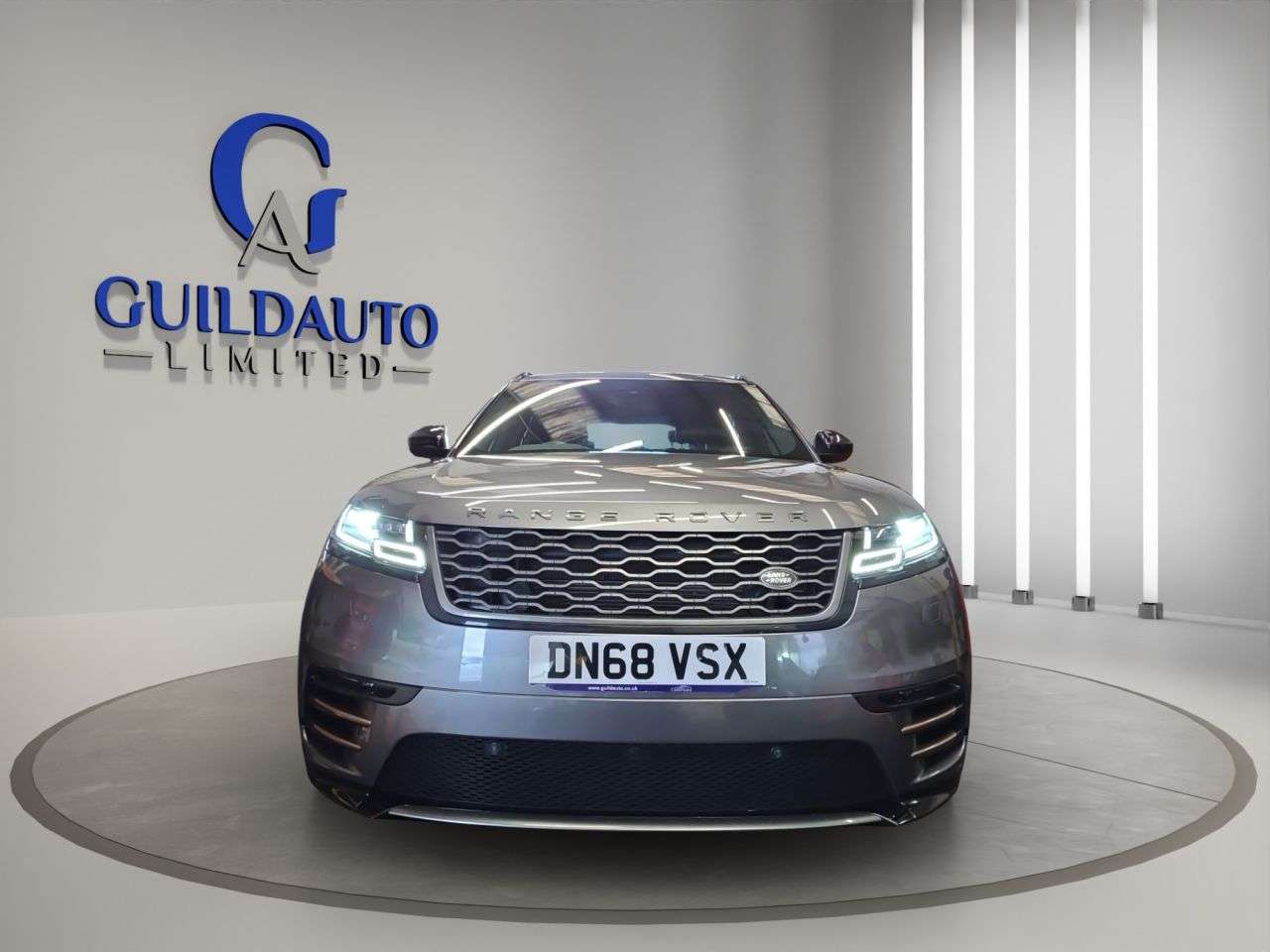 A 2018 LAND ROVER RANGE ROVER VELAR 2.0 D180 R-Dynamic SE SUV 5dr Diesel Auto 4WD Euro 6 (s/s) (180 ps) A 2018 LAND ROVER RANGE ROVER VELAR 2.0 D180 R-Dynamic SE SUV 5dr Diesel Auto 4WD Euro 6 (s/s) (180 ps)