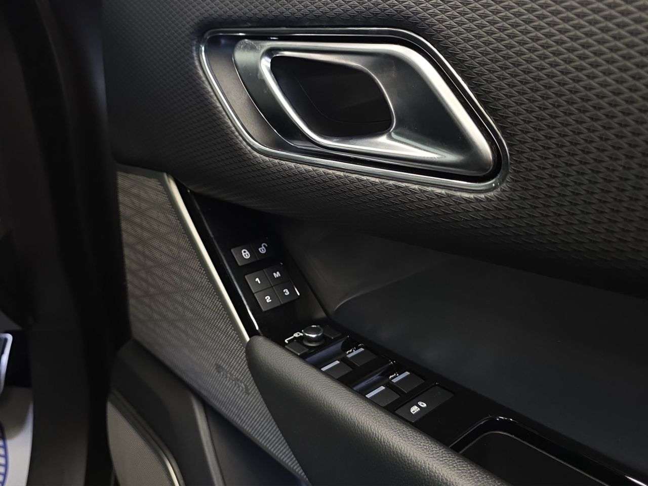 2018 LAND ROVER RANGE ROVER VELAR 2018 LAND ROVER RANGE ROVER VELAR