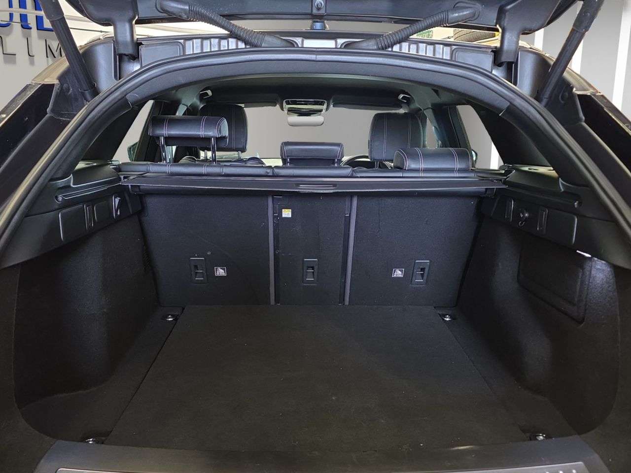 2018 LAND ROVER RANGE ROVER VELAR 2018 LAND ROVER RANGE ROVER VELAR