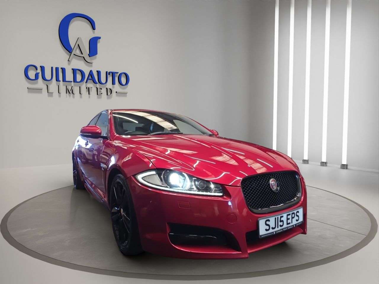 A 2015 JAGUAR XF 2.2d R-Sport Black Saloon 4dr Diesel Auto Euro 5 (s/s) (200 ps) A 2015 JAGUAR XF 2.2d R-Sport Black Saloon 4dr Diesel Auto Euro 5 (s/s) (200 ps)
