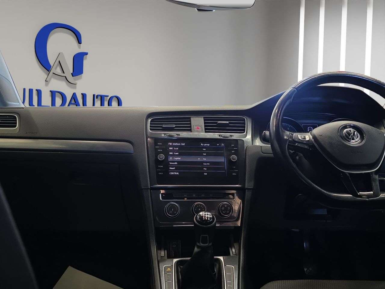 2017 VOLKSWAGEN GOLF 2017 VOLKSWAGEN GOLF