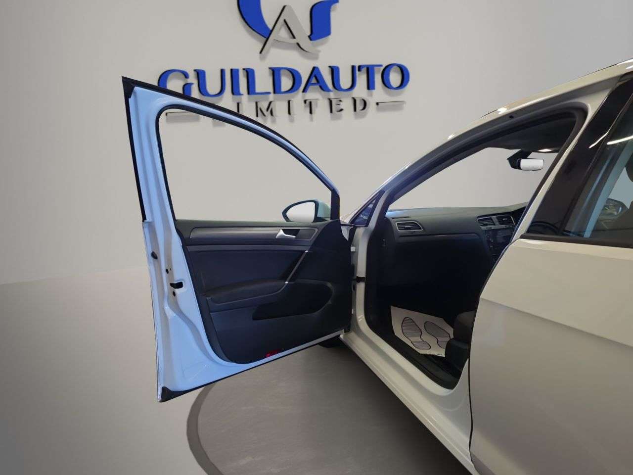 2017 VOLKSWAGEN GOLF 2017 VOLKSWAGEN GOLF