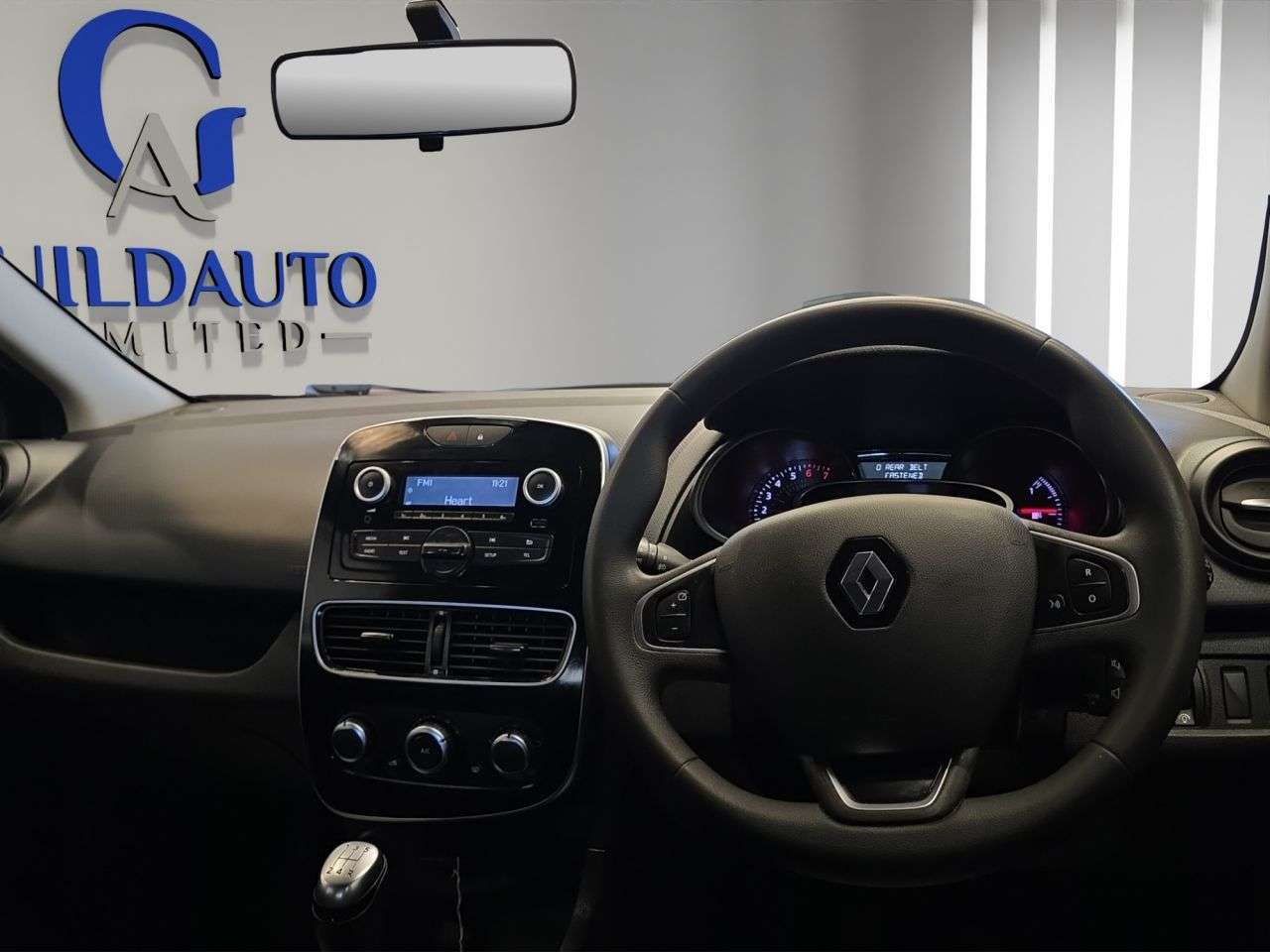 2018 RENAULT CLIO 2018 RENAULT CLIO