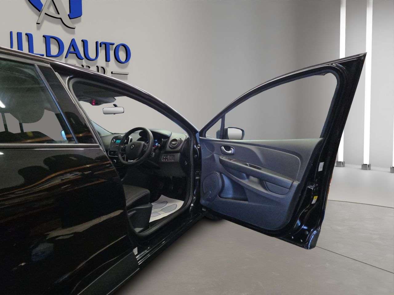 2018 RENAULT CLIO 2018 RENAULT CLIO